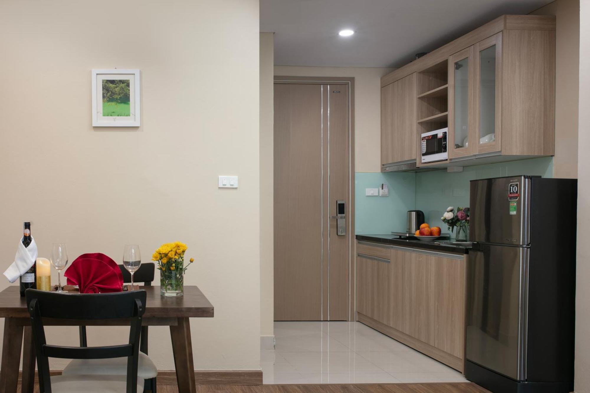 Hb Serviced Apartment - Lac Long Quan ฮานอย ภายนอก รูปภาพ